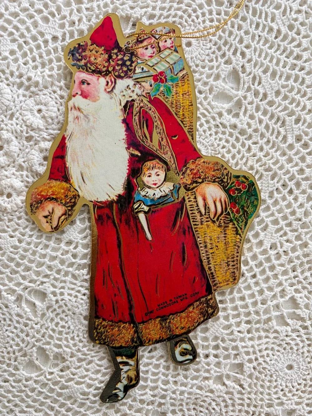 4 Vintage 1987 Die Cut Santa Claus Hanging Ornaments Father Christmas Victorian